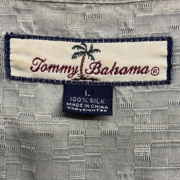 Tommy Bahama L 100% Silk Green Palm Tree Button Down Shirt Short Sleeve - Picture 2 of 6
